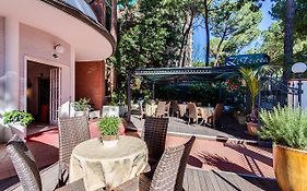 Hotel Villa Pina